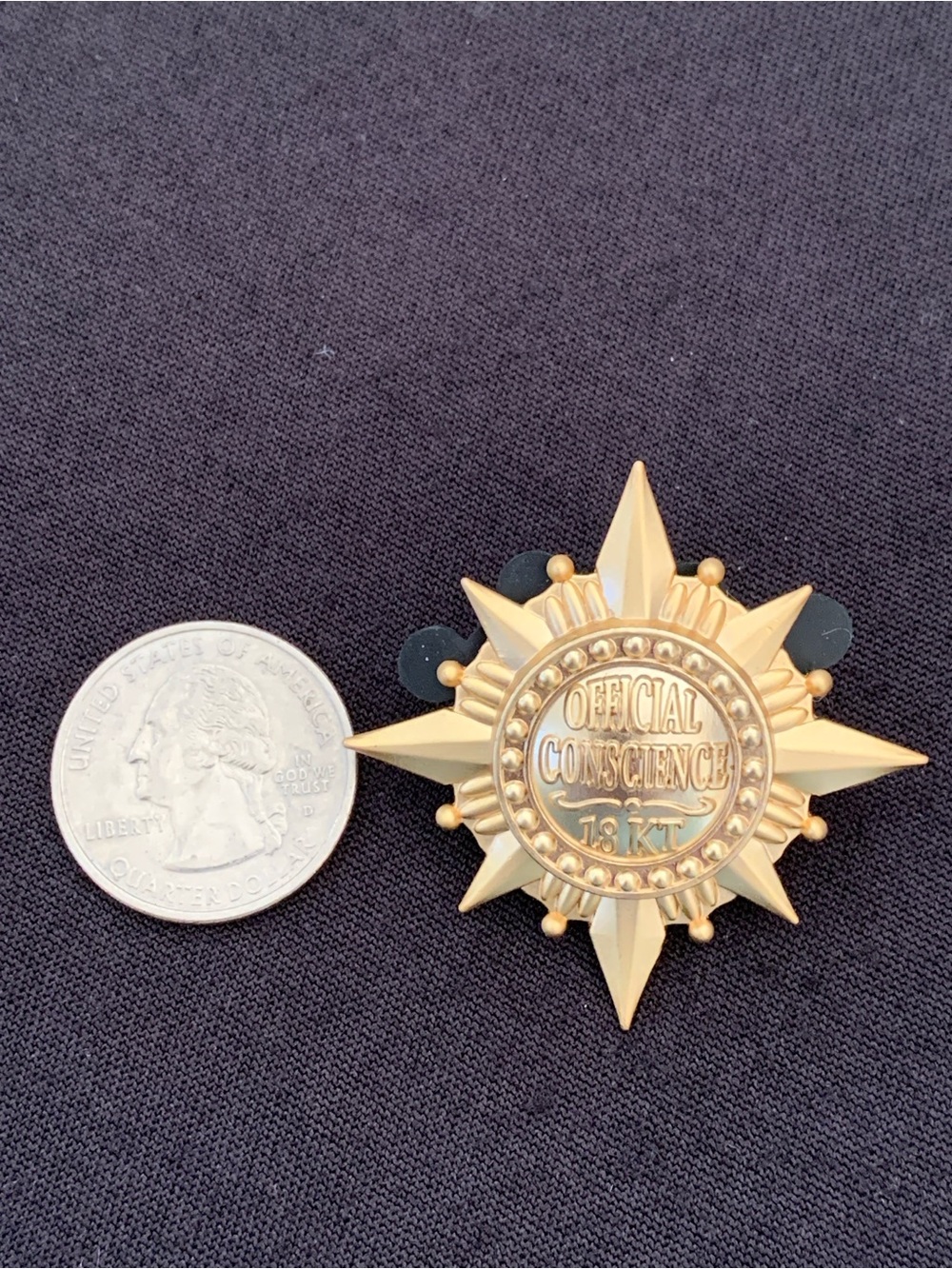 Disneyland Parks Jiminy Cricket Gold Pin Brooch Tack Official Conscience Trading - Picture 6 of 10
